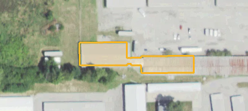 2425 Main St
