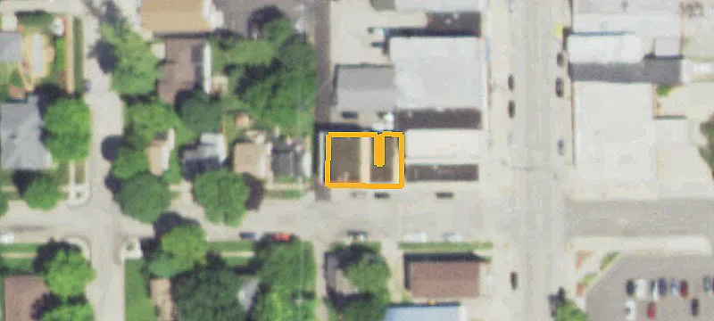 111 4th St