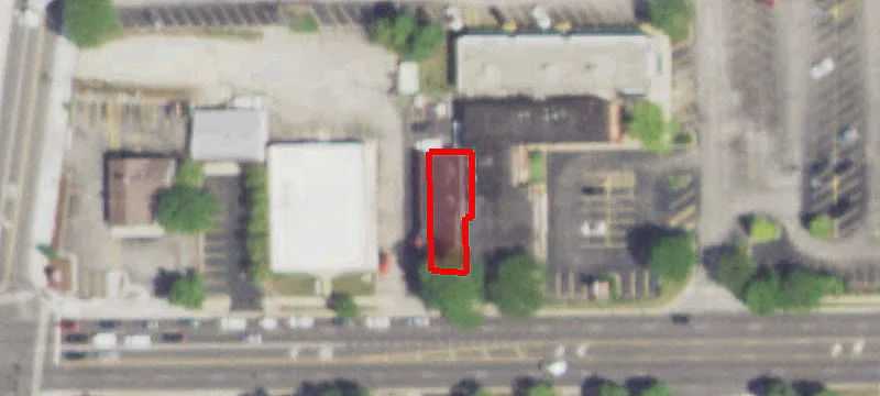 648 Roosevelt Rd