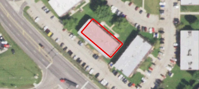 2490 Leslie Ln