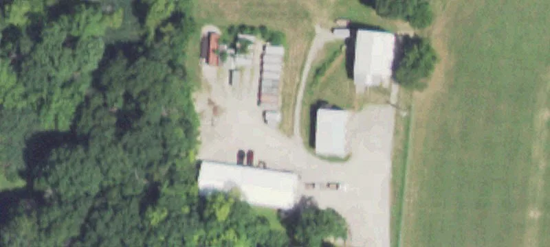 915 Eva Ln