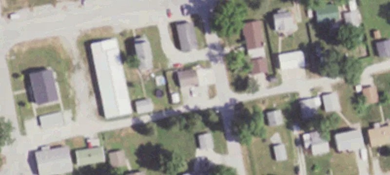 106 2nd E St