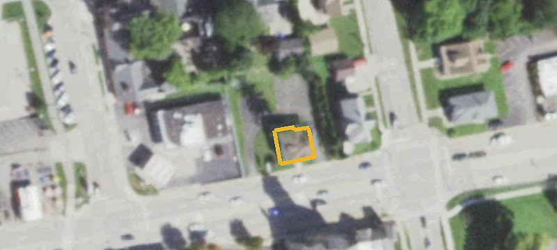 307 Main St