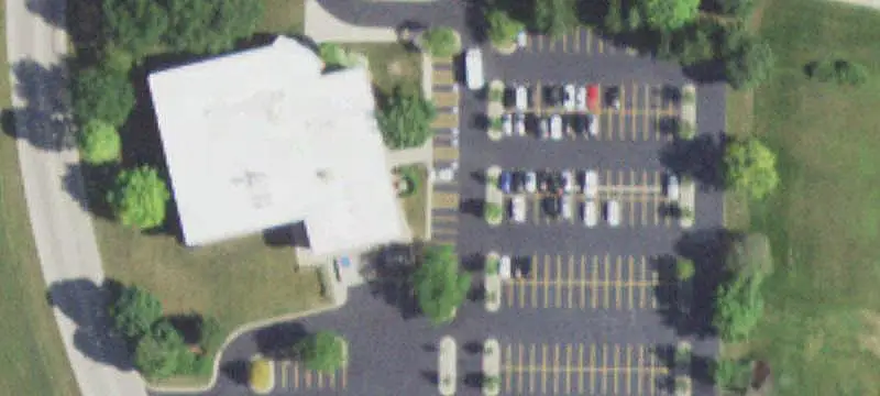 400 Knightsbridge Pkwy
