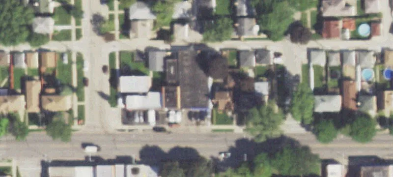 8966 Grand Ave
