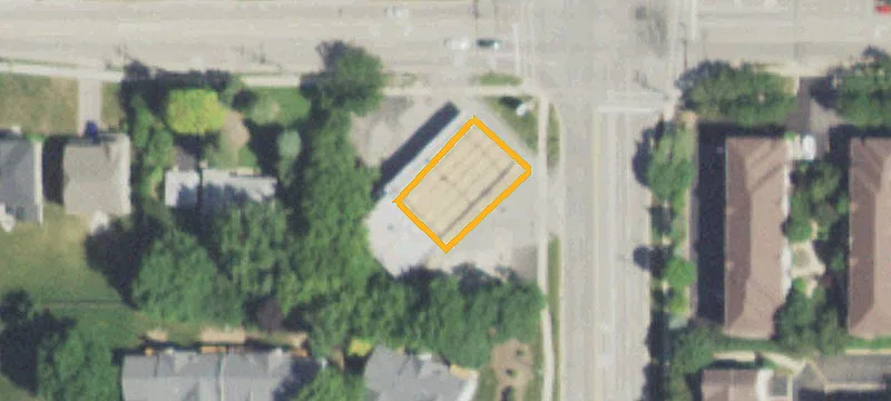 800 Plum Grv Rd