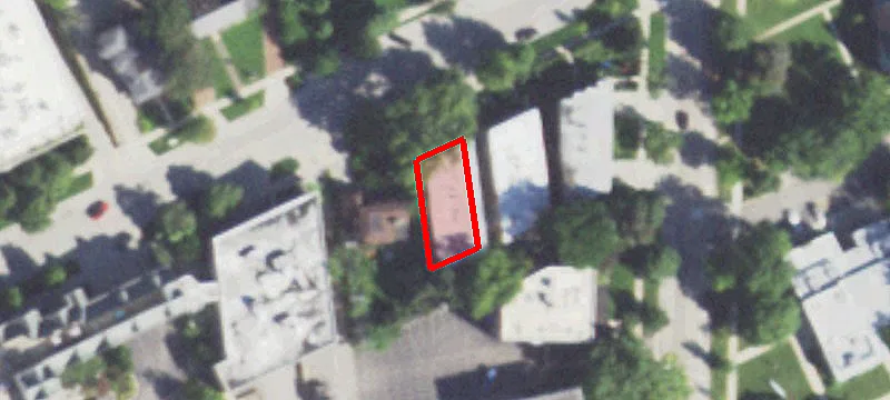 440 Elm Pl