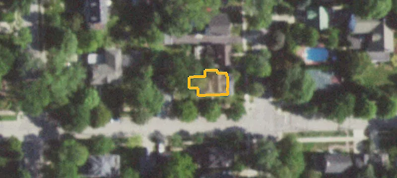 240 Brainard Ave