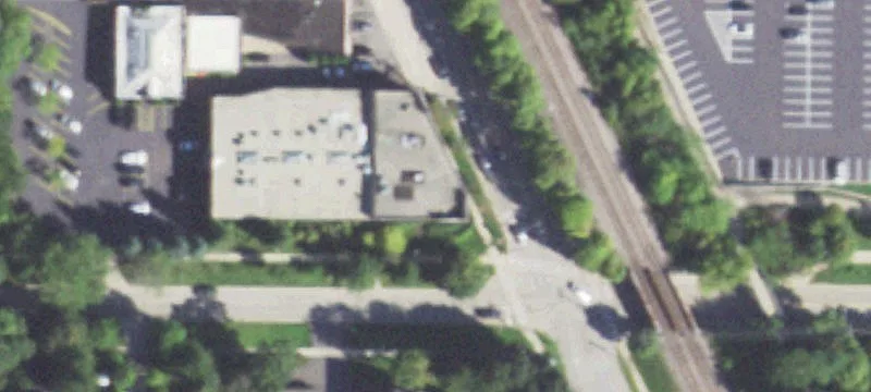 555 Vine Ave