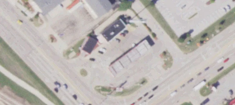 301 Main St