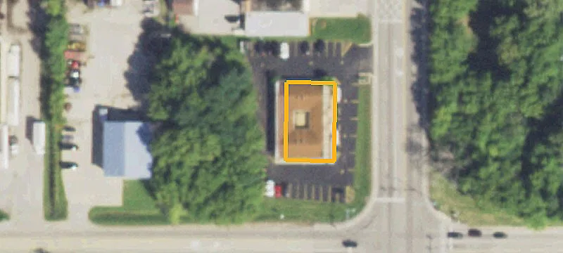 2020 Lewis Ave