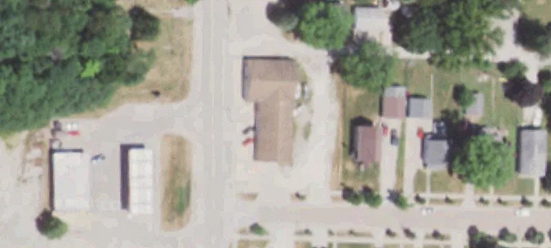 215 2nd Ave