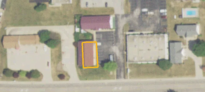 73 75th E Queenwood Rd