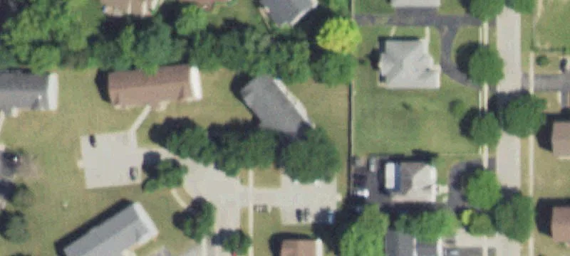 345 Moore Ct