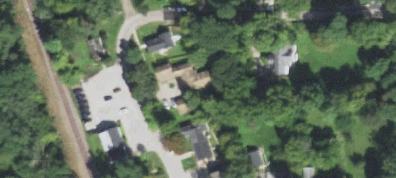 5th Railroad St