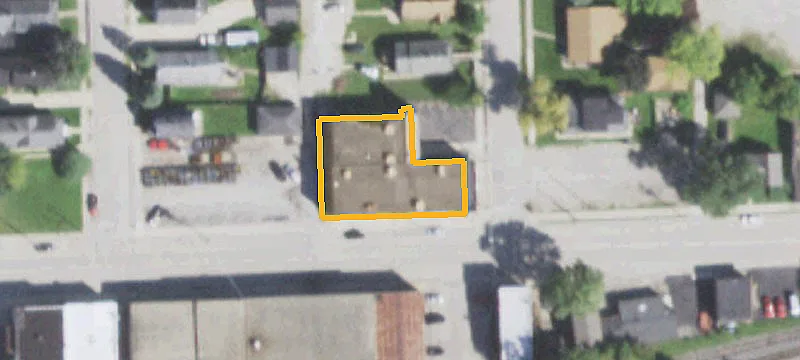 303 Moen Ave