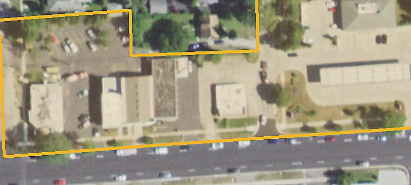 930 Ogden Ave
