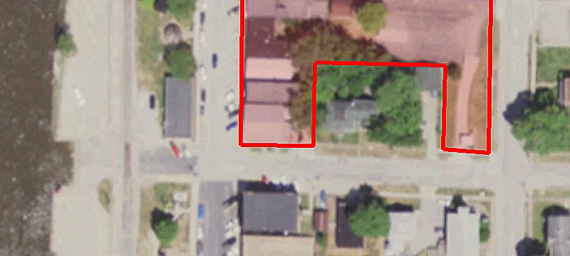 102 Main St