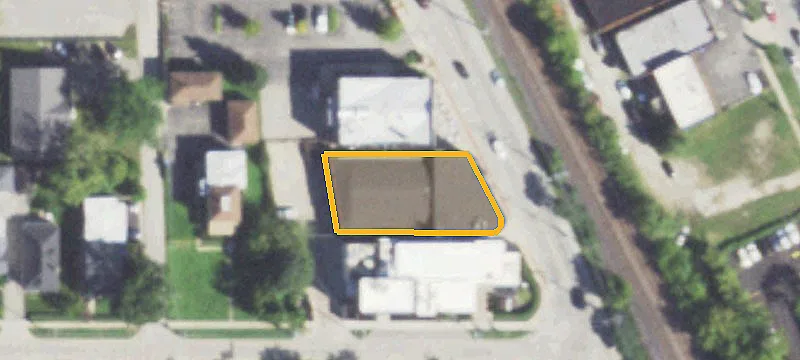 210 Green Bay Rd