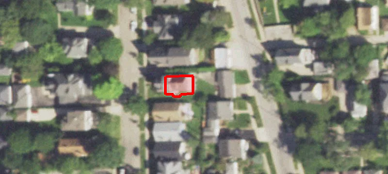 25 7th Ave