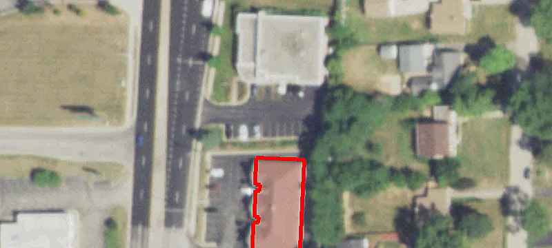 1535 Main St