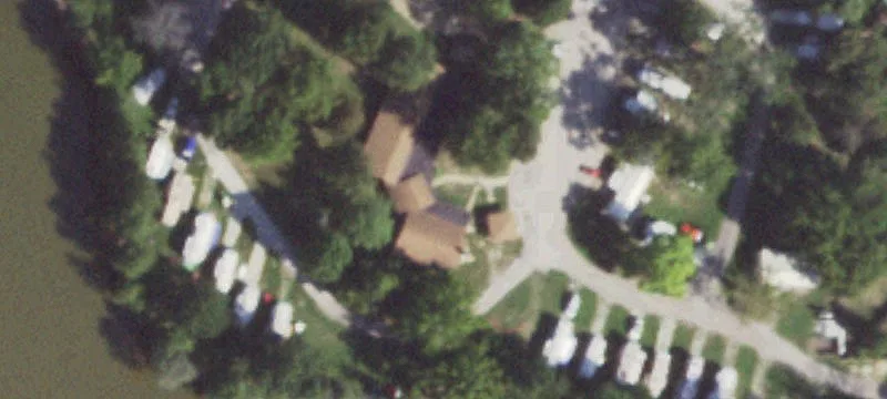 302 Lk Of The Woods Rd