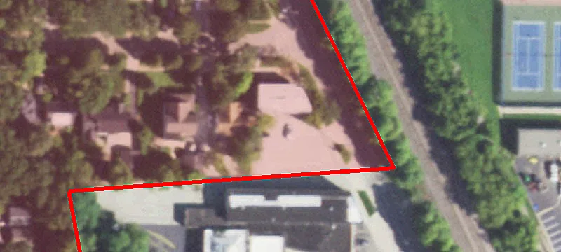 2250 Grn Bay Rd