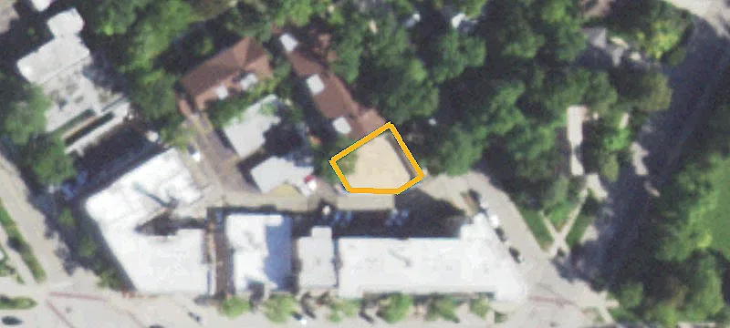 447 Roger Williams Ave