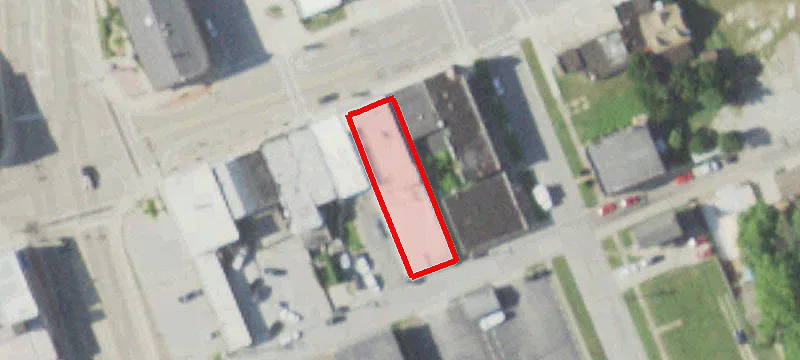 302 Main St