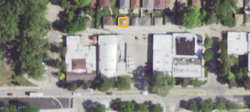 2423 Main St