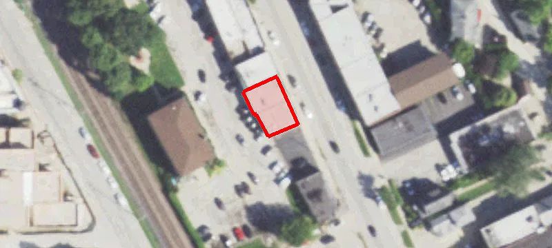 250 Waukegan Ave