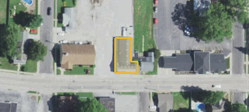 121 Main St