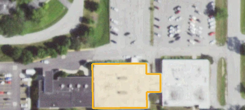 2605 Lincoln Hwy