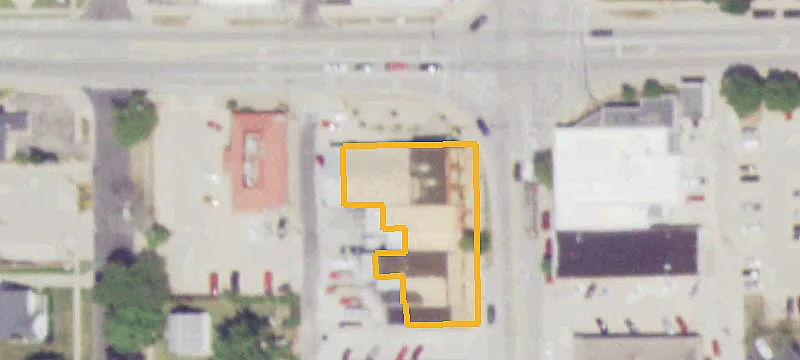 106 Main St