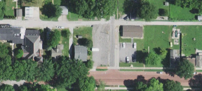 St Louis Ave
