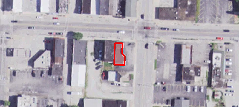 1646 Main St