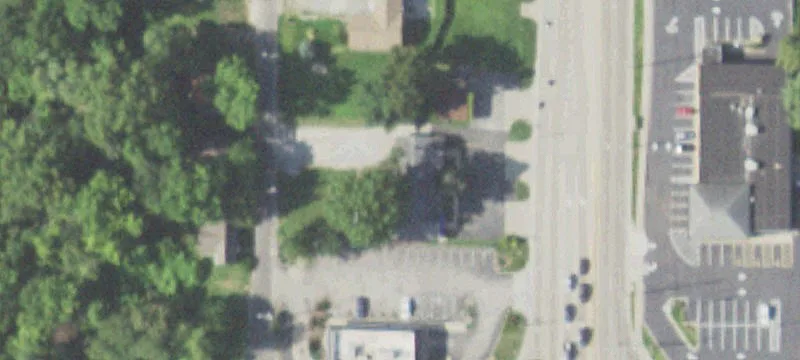 1810 Illinois St