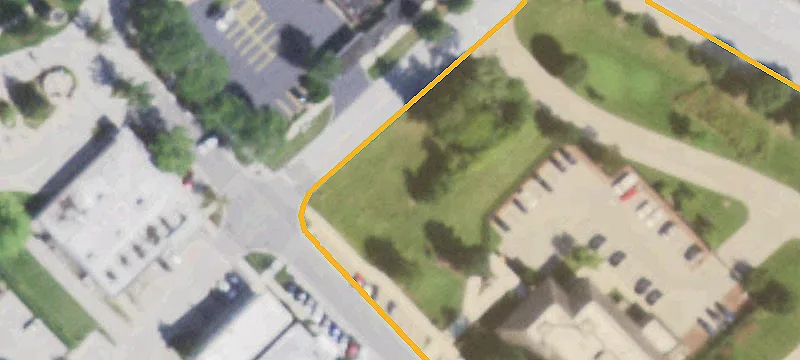 3rd Warren Ave