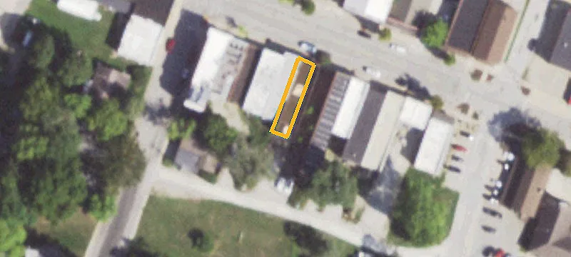 411 Main St