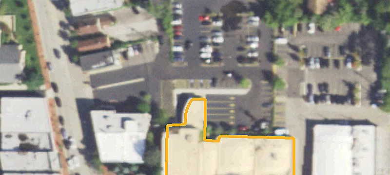 700 Deerfield Rd