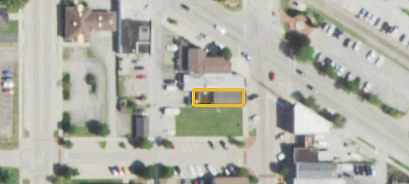 304 Cedar Lk Rd