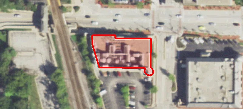833 Deerfield Rd