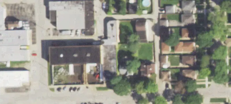 9220 Cherry Ave