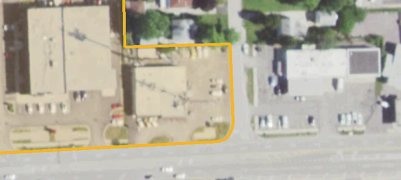 16 Ogden Ave