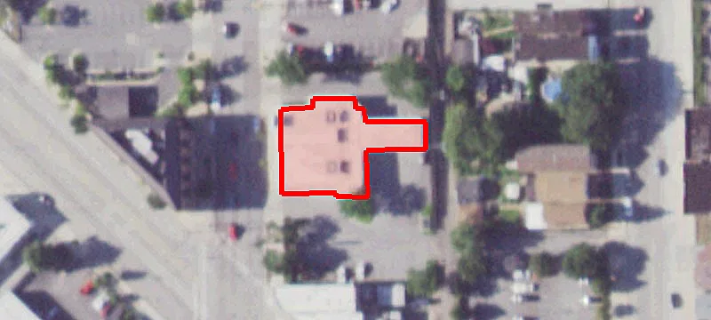 9235 Commercial Ave