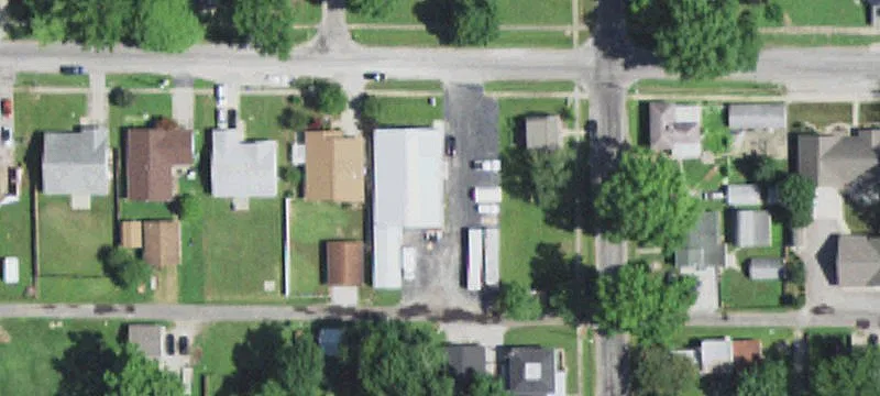 303 2nd St