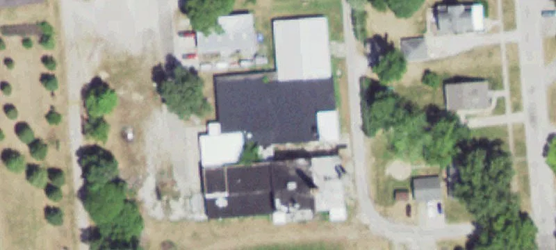 205 Oak St