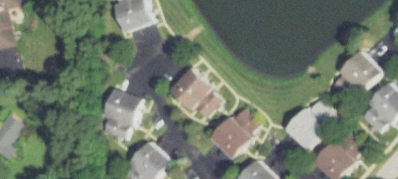 440 Lk Shr Dr