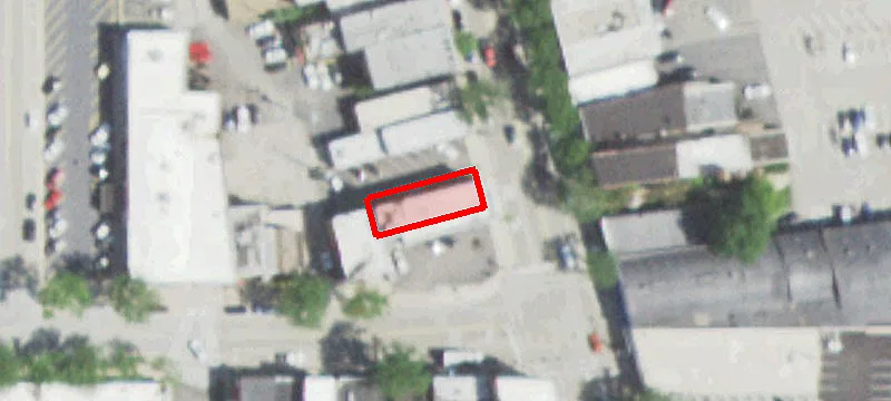 932 Main St