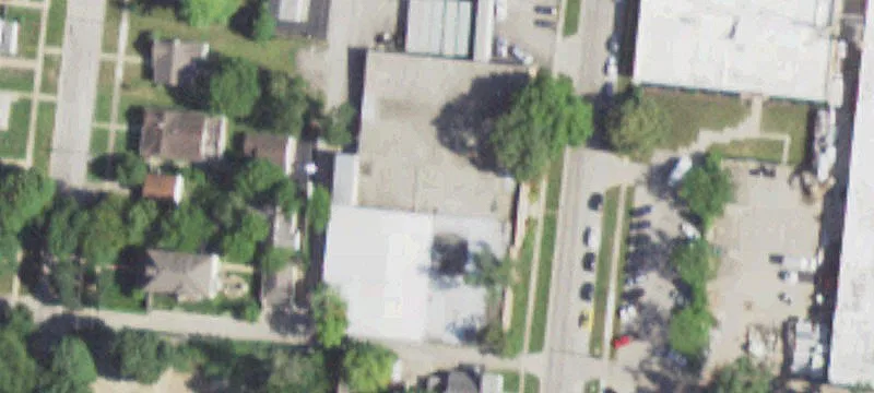 325 4th St